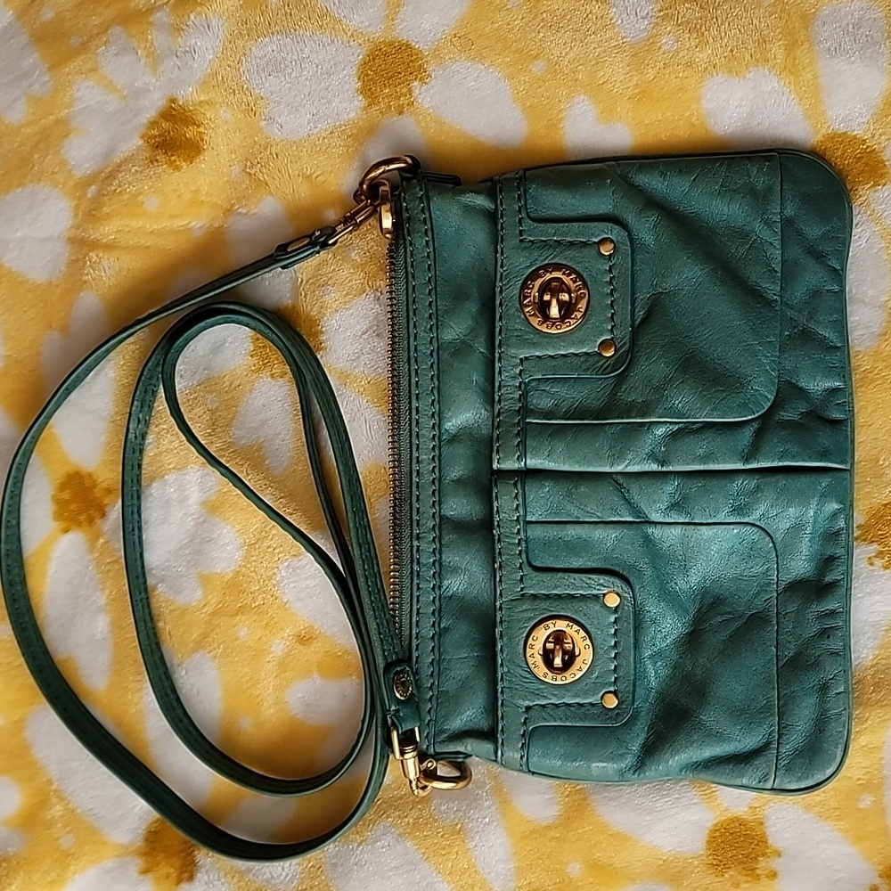 Marc Jacobs crossbody purse
